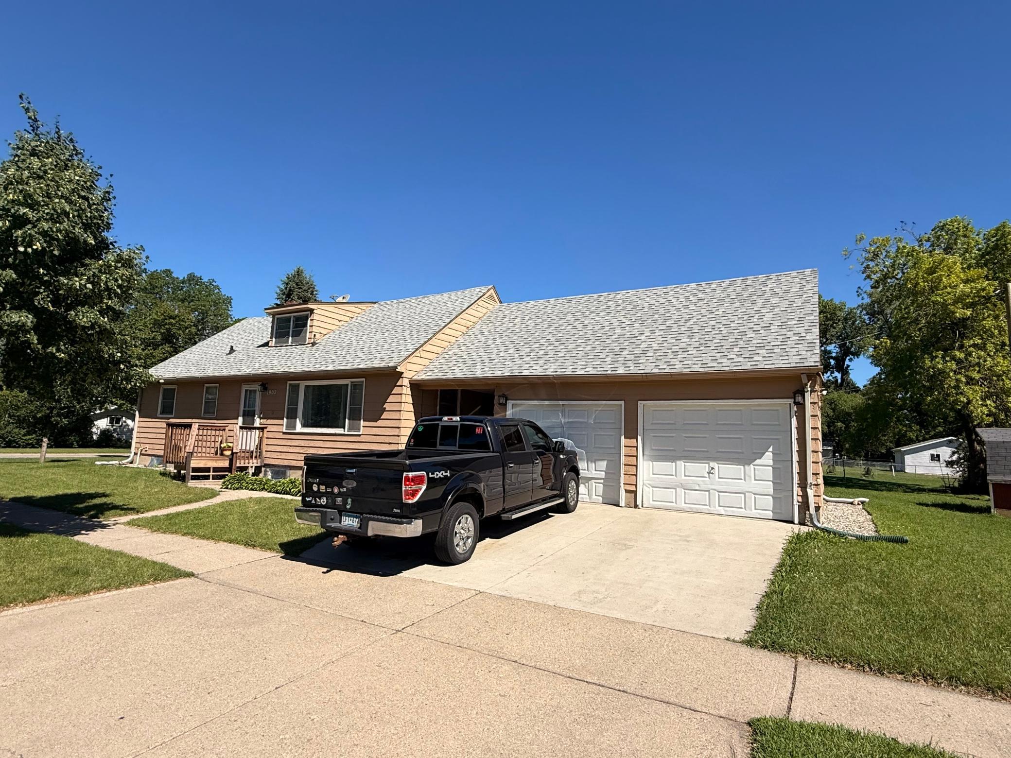 1902 8th Avenue N Property Photo 4