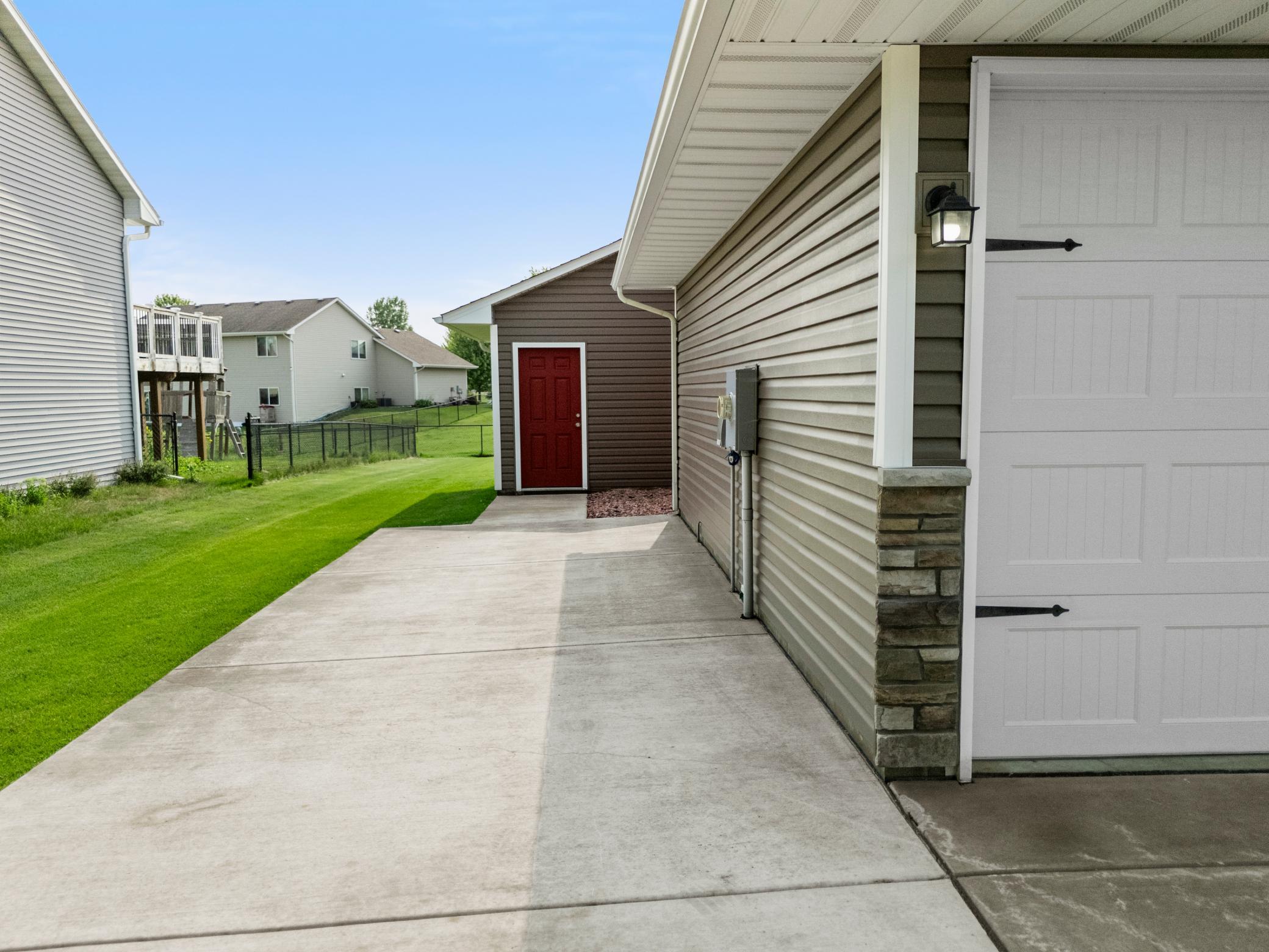 7391 Kahler Circle Ne Property Photo 42