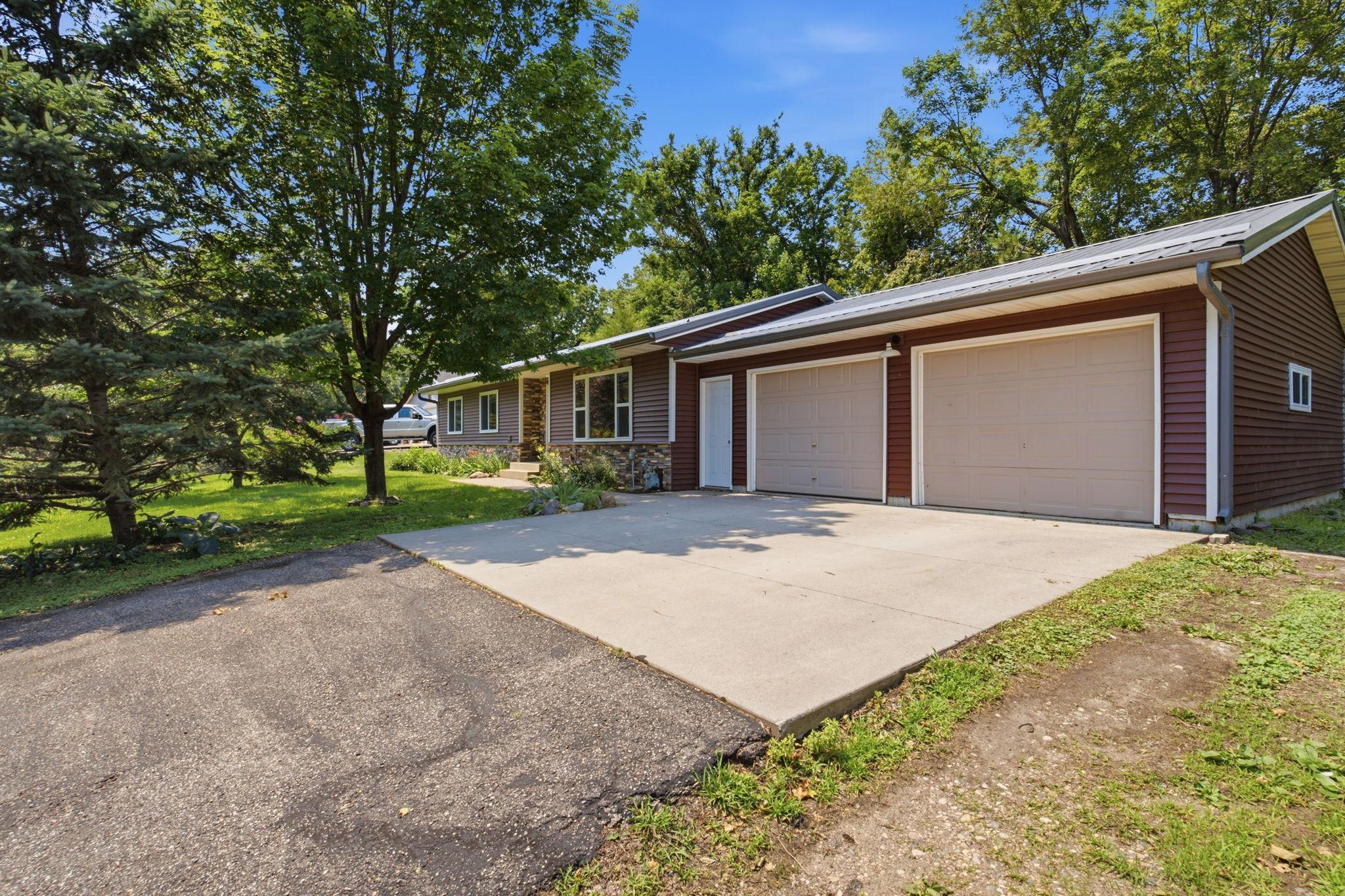 22567 Csah 14 Property Photo 2