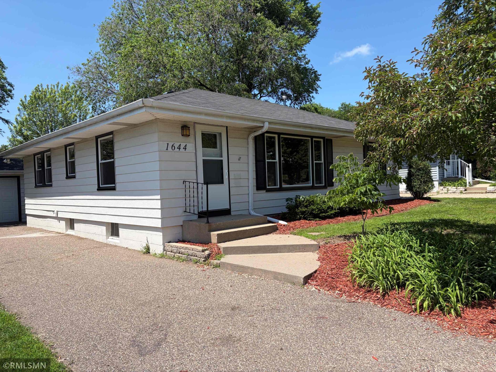 1644 Nevada Avenue S Property Photo 1