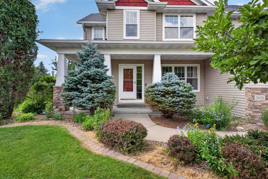 3655 Stone Point Drive Ne Property Photo 2