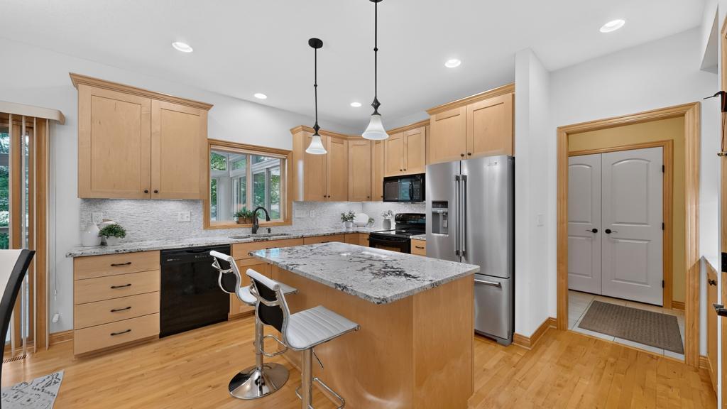 3655 Stone Point Drive Ne Property Photo 15