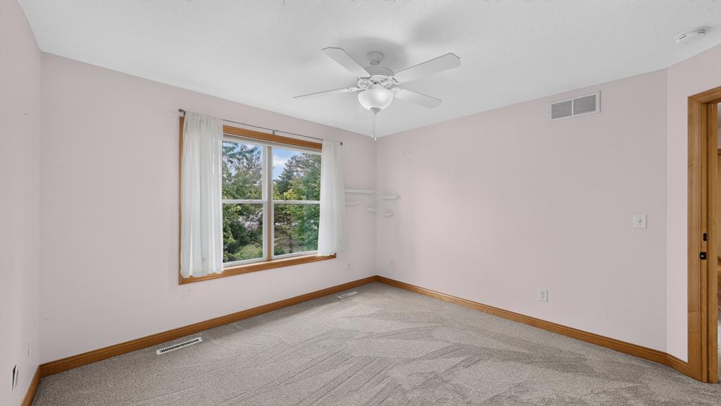 3655 Stone Point Drive Ne Property Photo 27