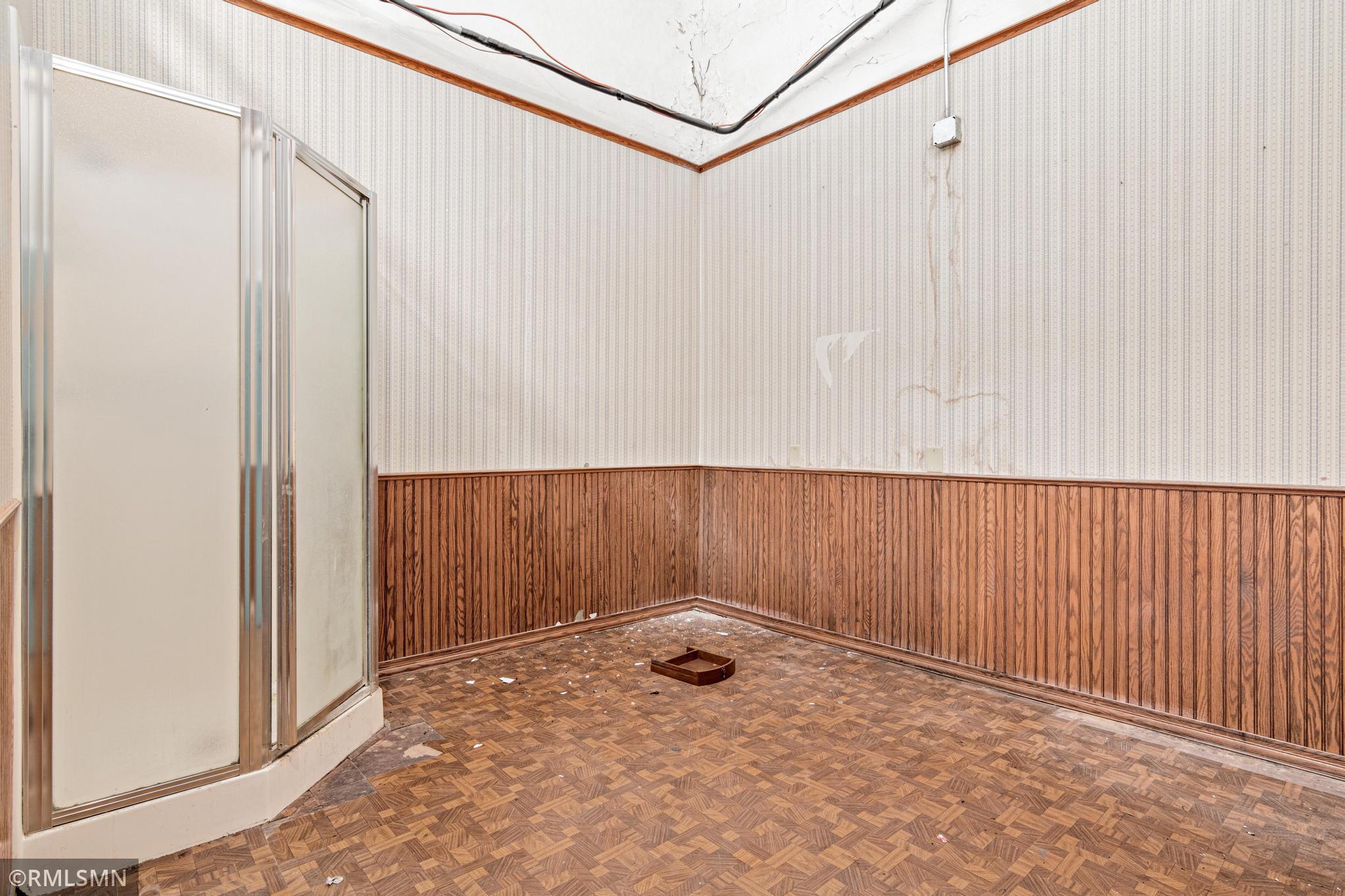 251 S Knowles Avenue A Property Photo 23