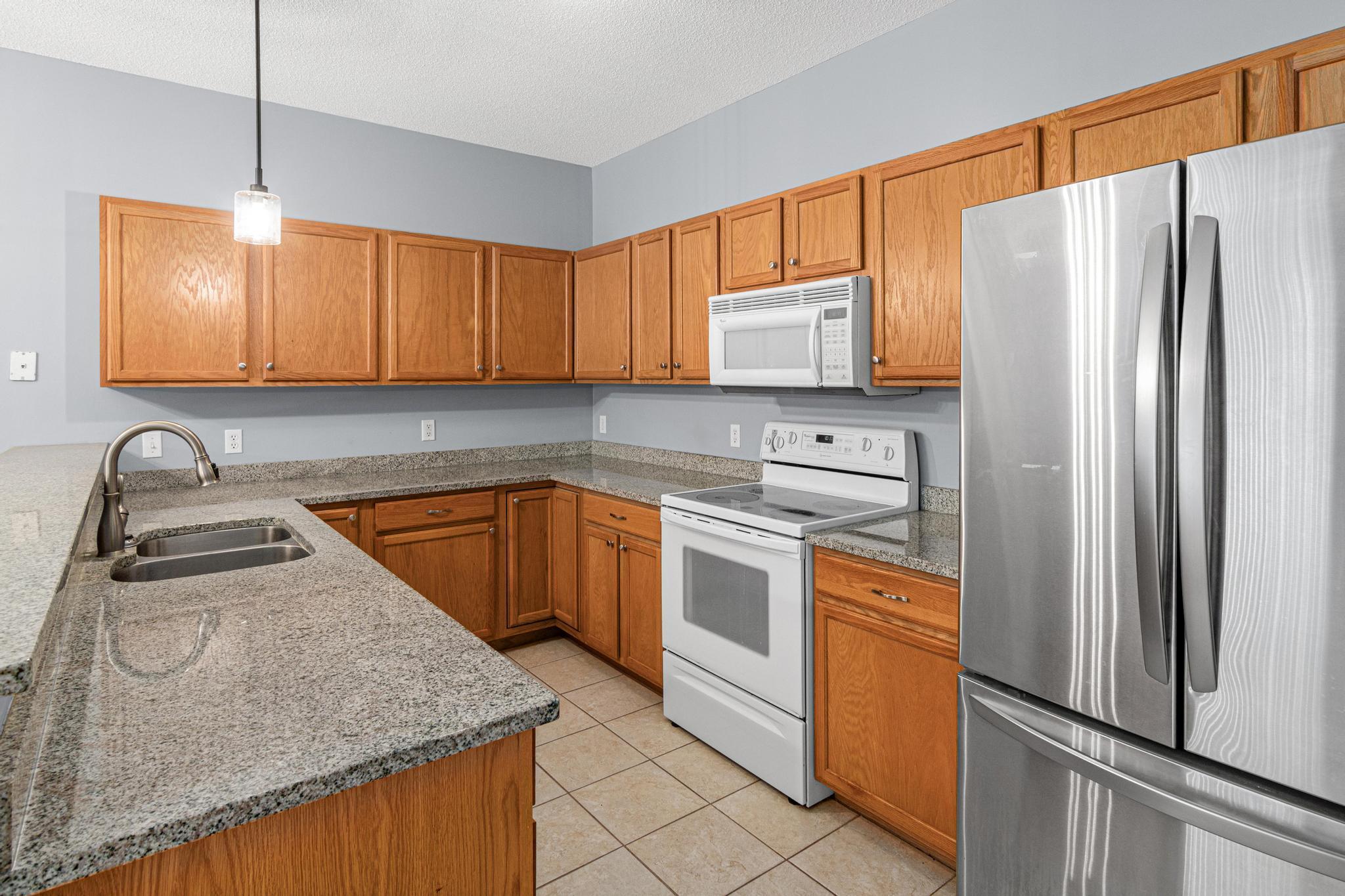 652 Willoughby Way W Property Photo 11