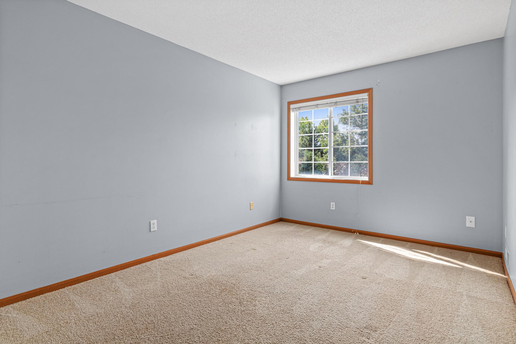 652 Willoughby Way W Property Photo 13