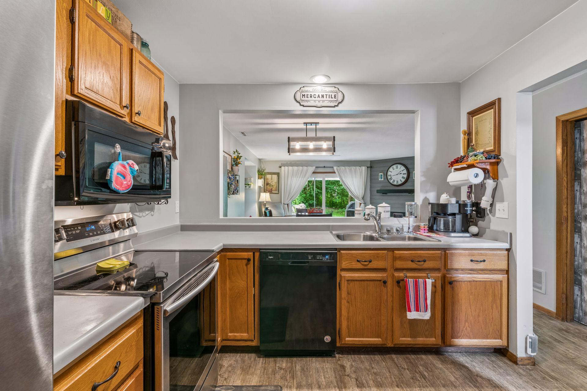 3030 Shields Drive 101 Property Photo 5