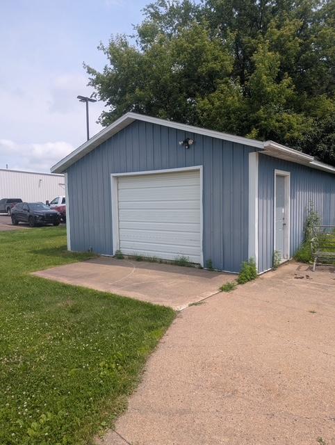 560 State Rd 46 Road Property Photo 3