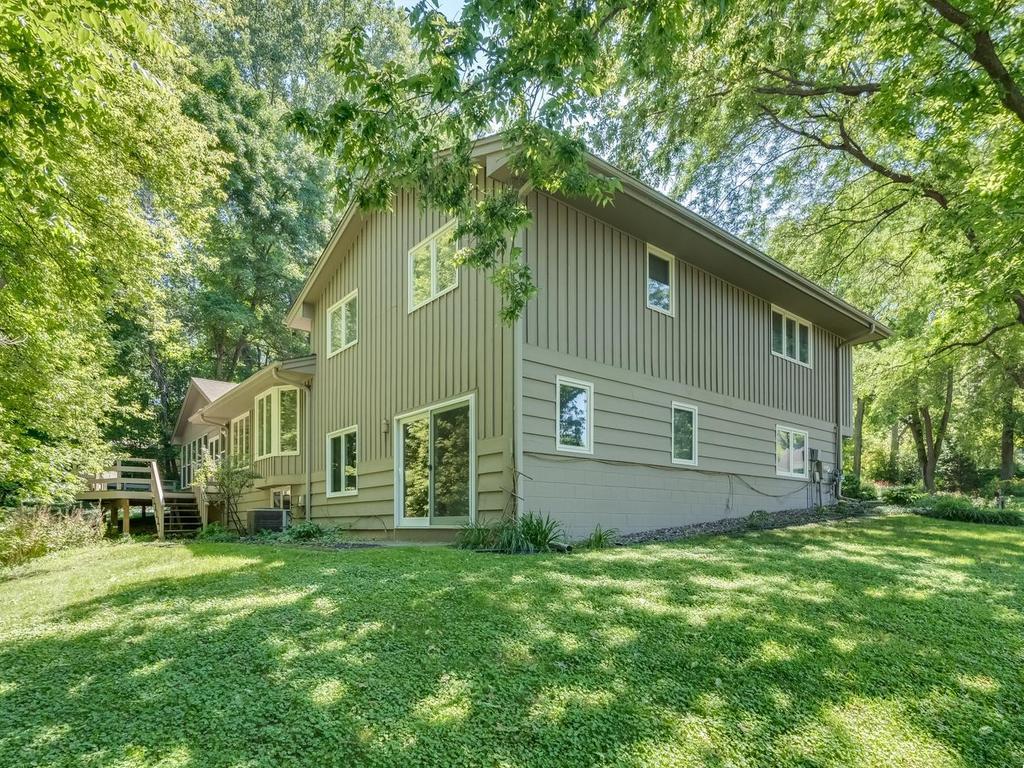 15208 Crown Drive Property Photo 5