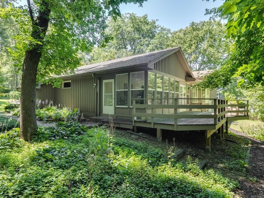 15208 Crown Drive Property Photo 6