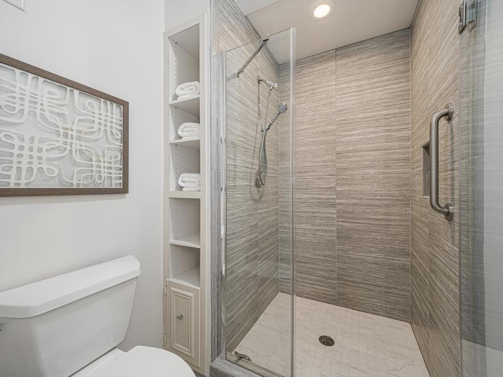 15208 Crown Drive Property Photo 34