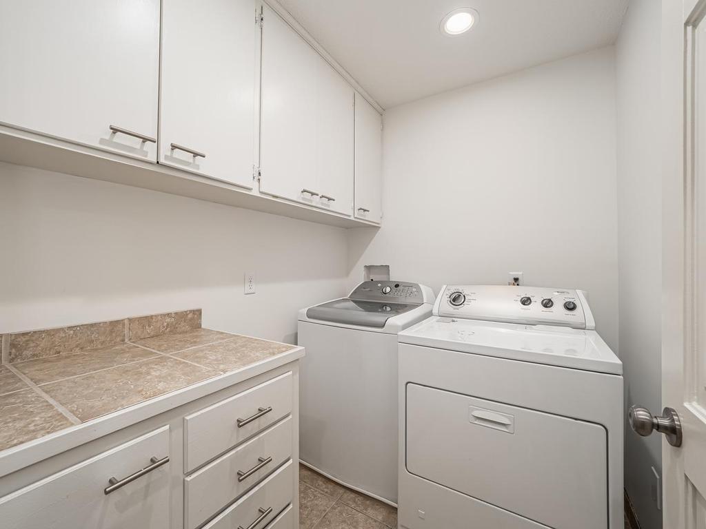 15208 Crown Drive Property Photo 39