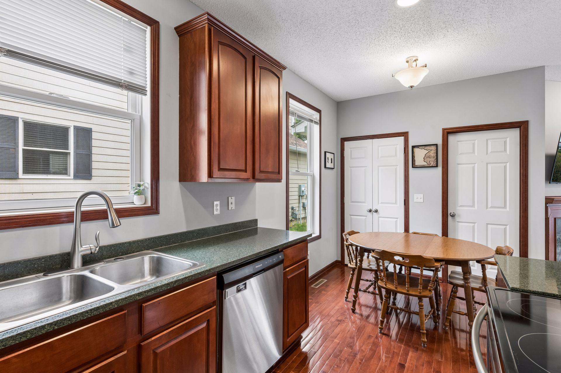 11207 Beechwood Lane Property Photo 13