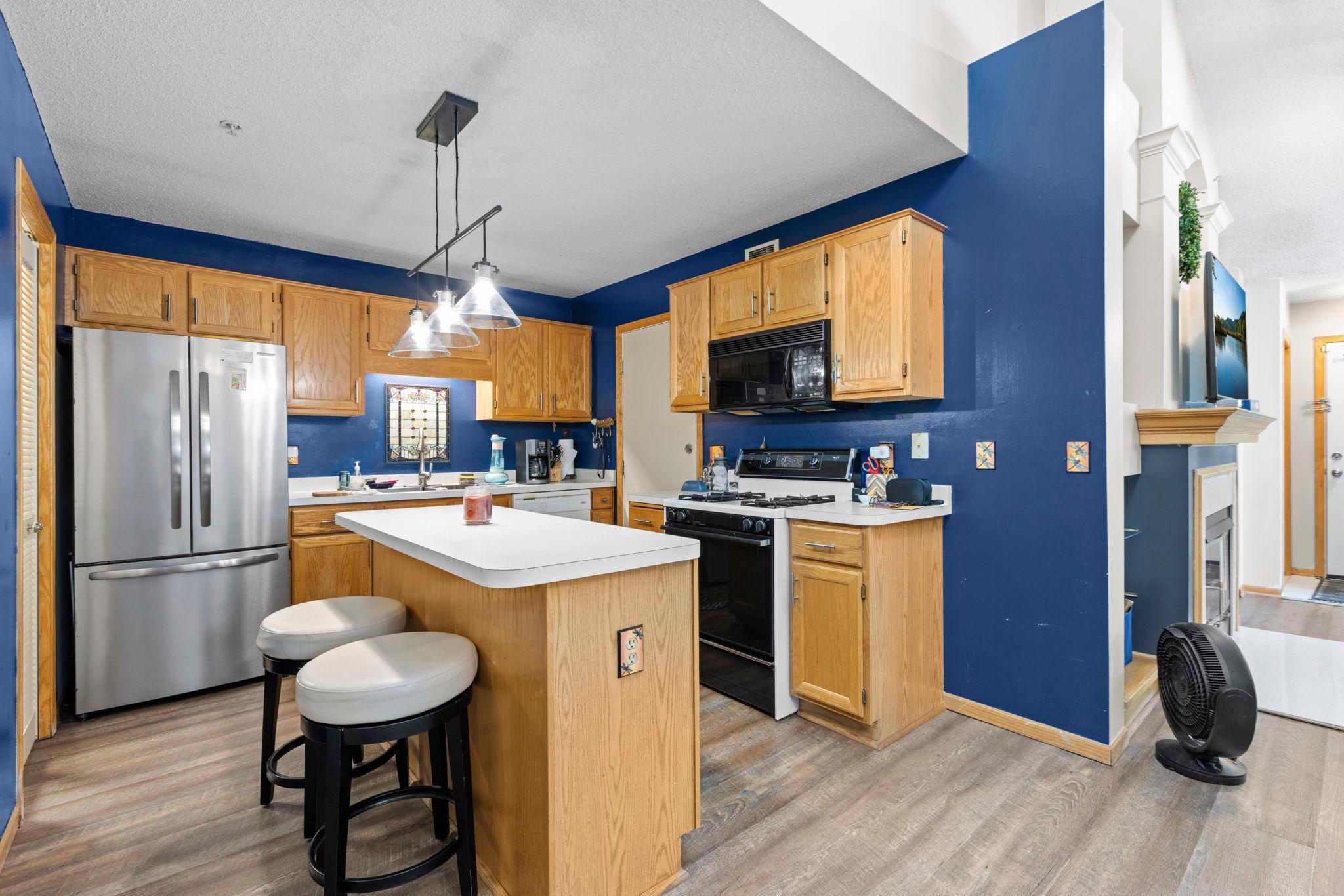 528 Queens Gate Property Photo 9