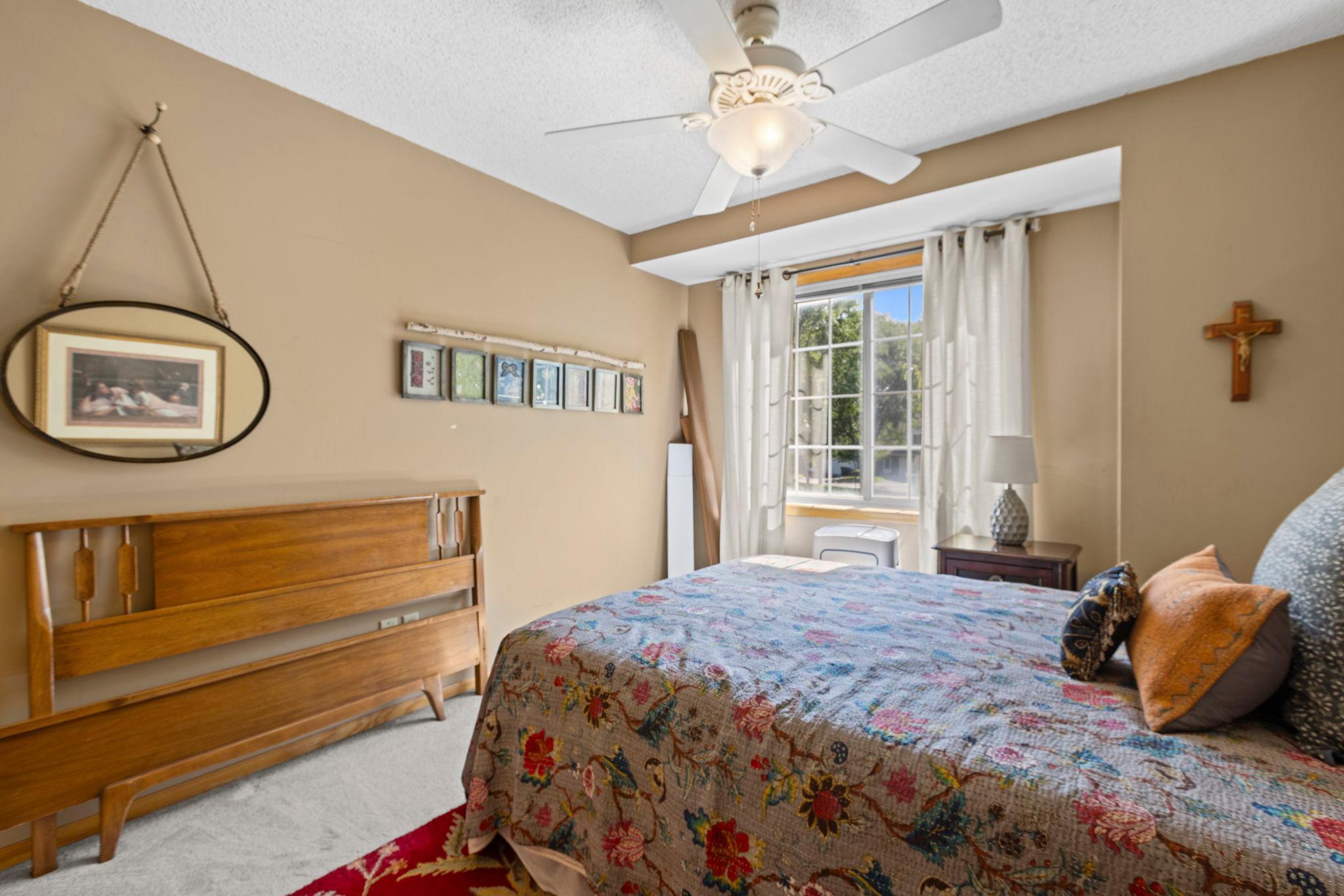528 Queens Gate Property Photo 20