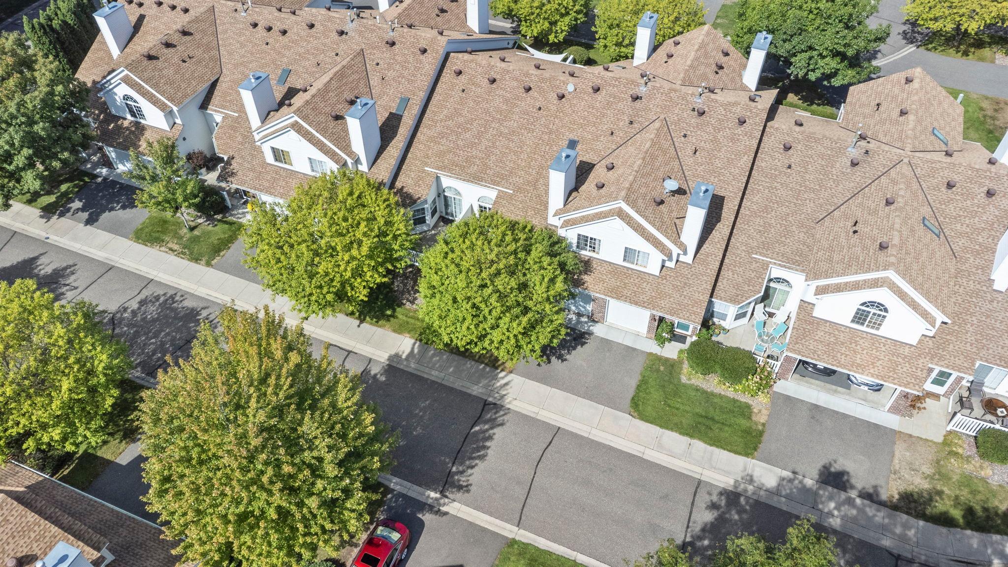 528 Queens Gate Property Photo 26