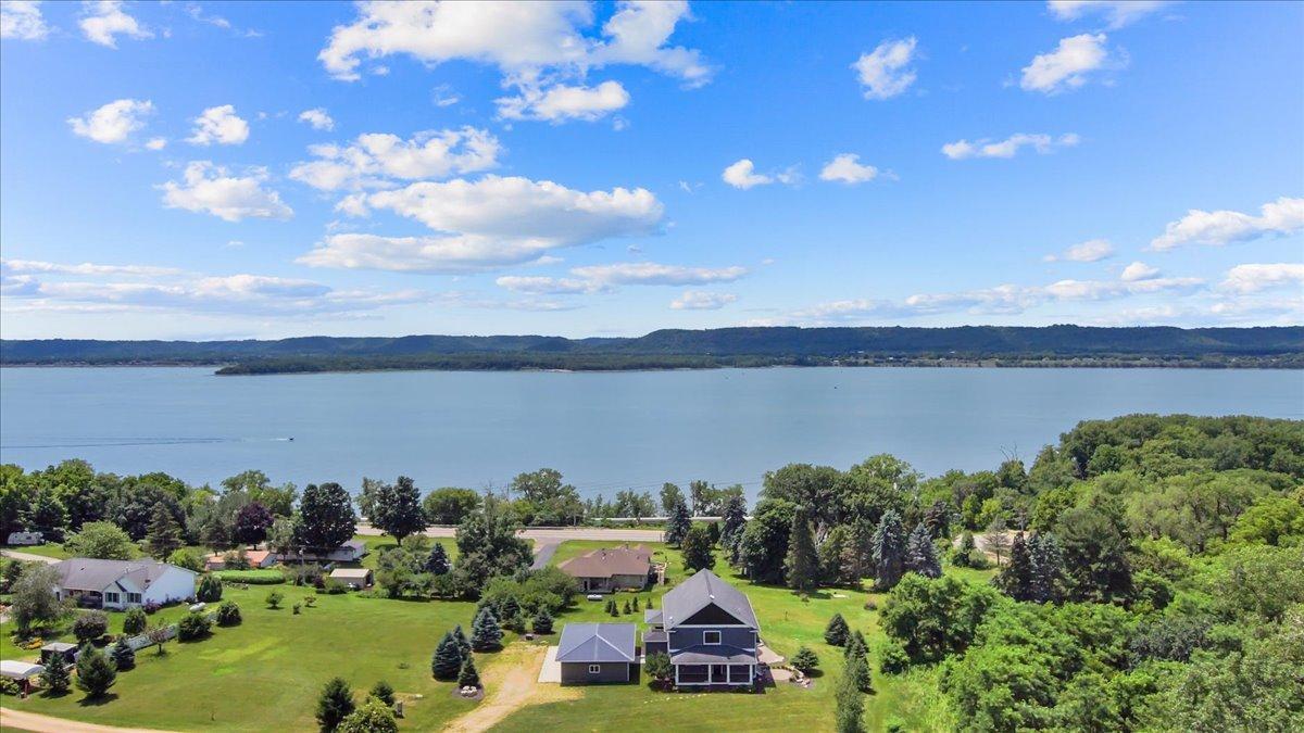 W12420 State Highway 35 Property Photo 1