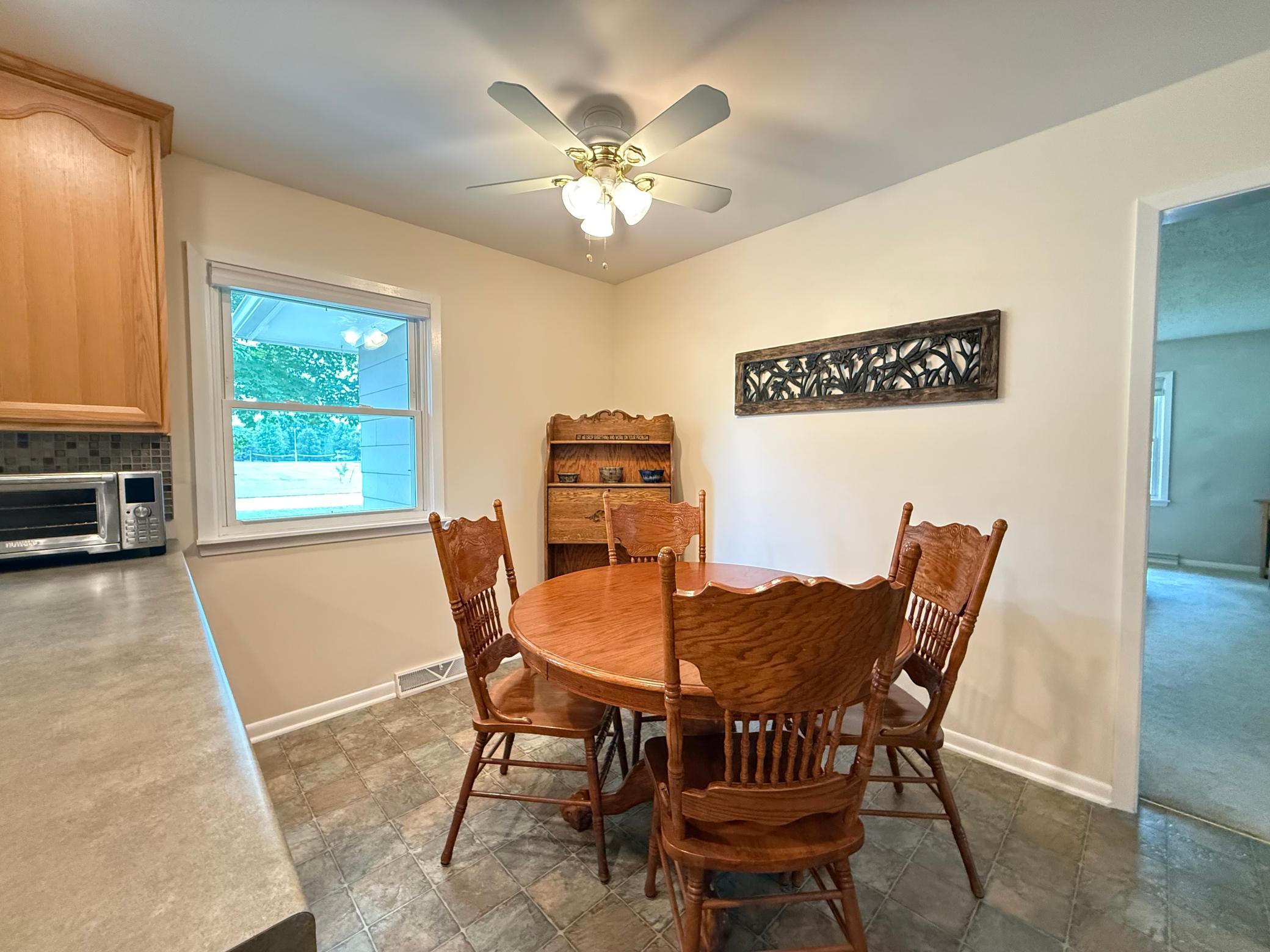 202 3rd Street W Property Photo 4