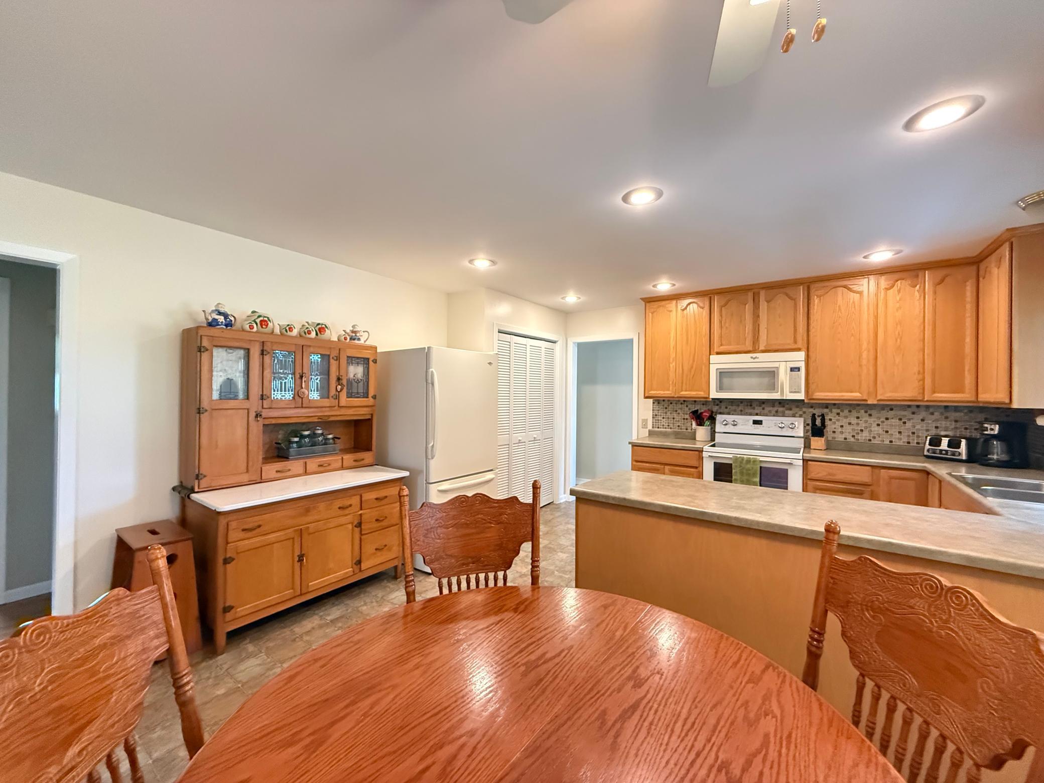 202 3rd Street W Property Photo 5
