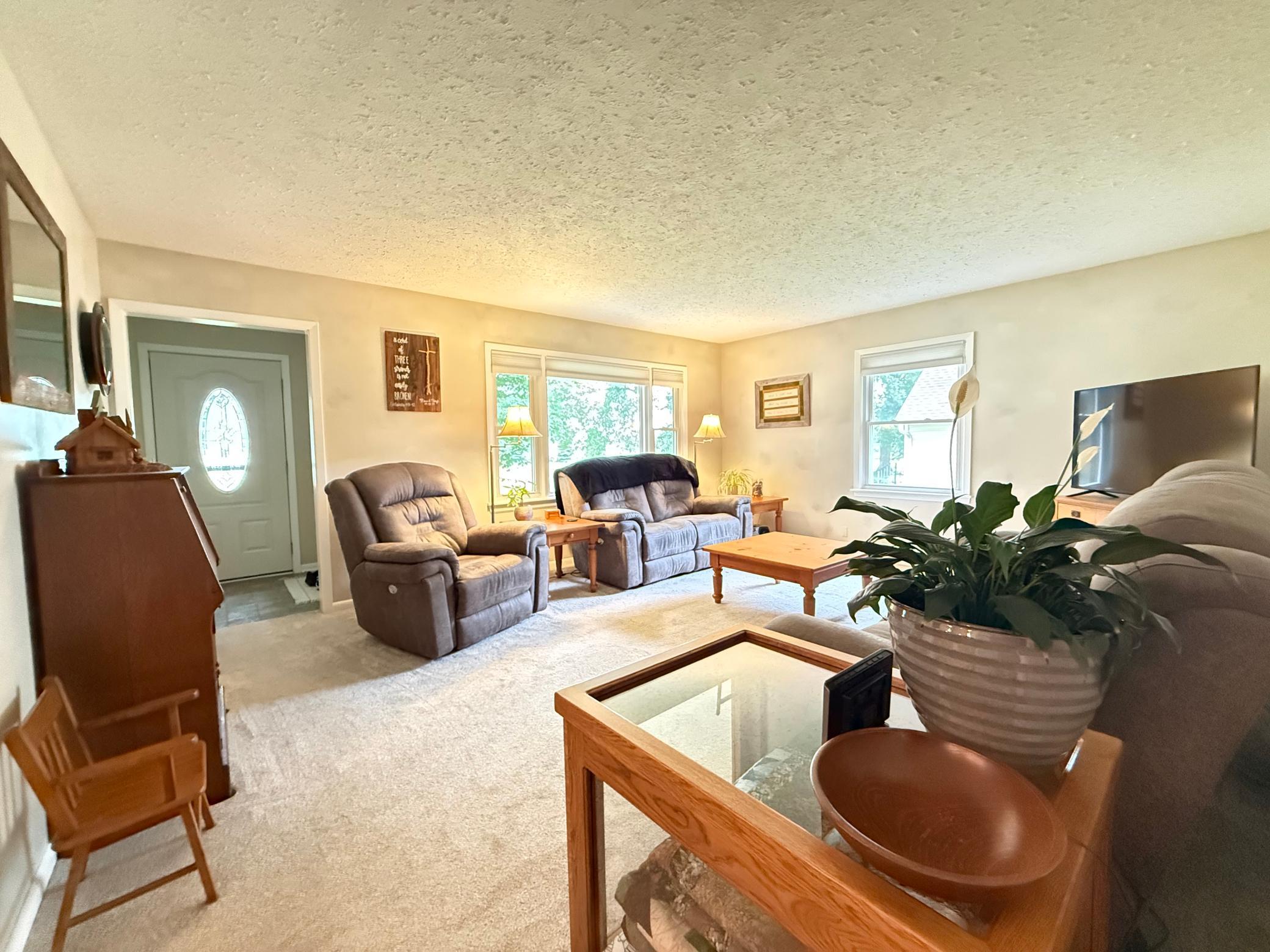 202 3rd Street W Property Photo 8
