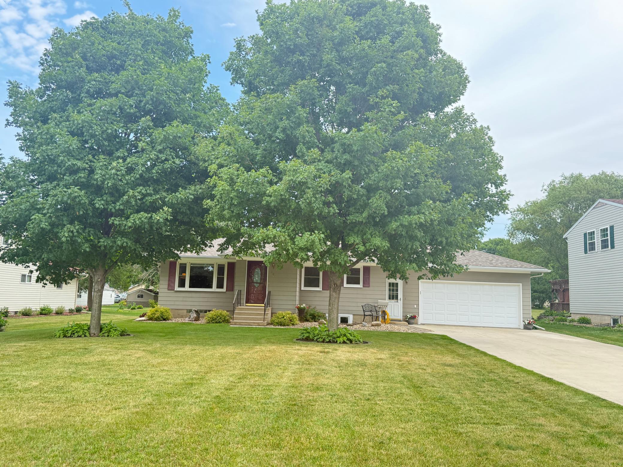 202 3rd Street W Property Photo 41