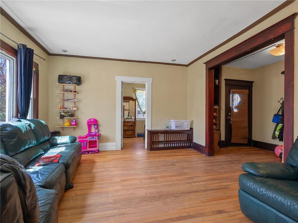 3213 Minnehaha Avenue Property Photo 3