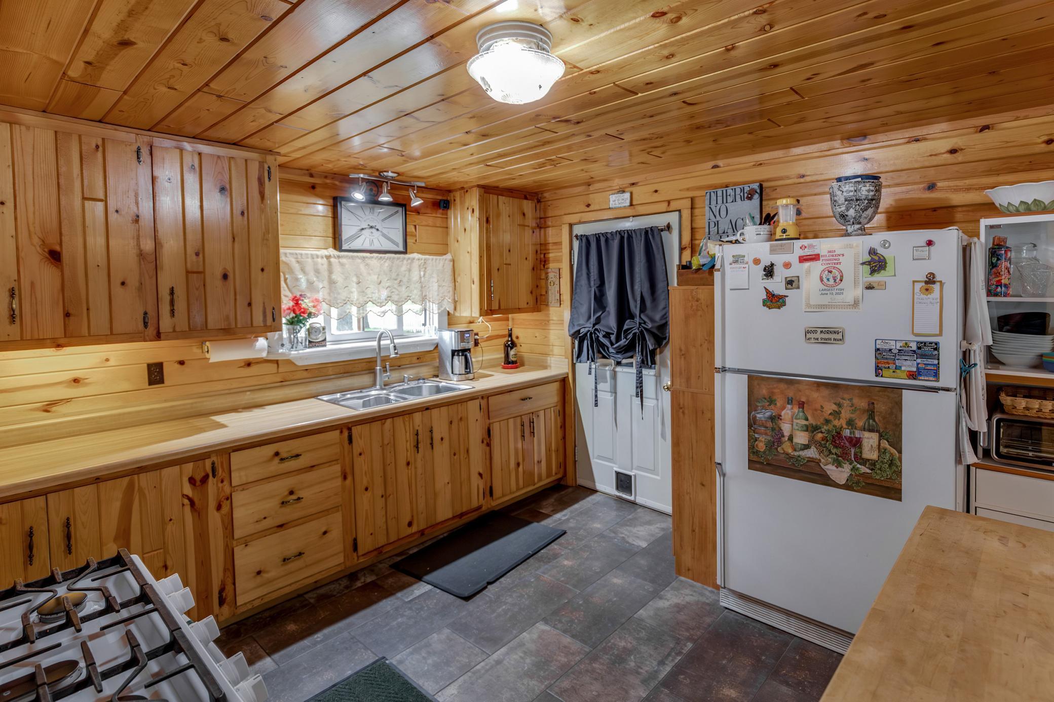 213 3rd Street N Property Photo 13