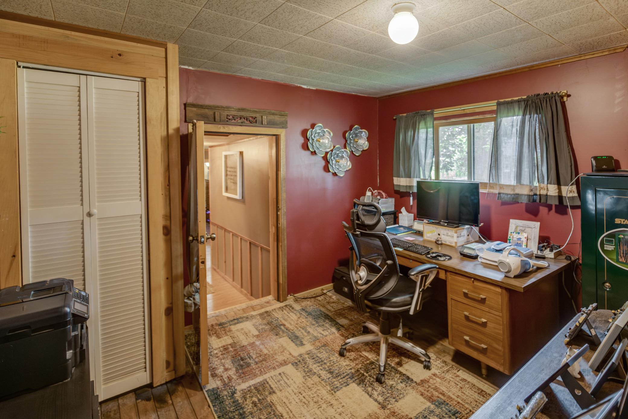 213 3rd Street N Property Photo 14