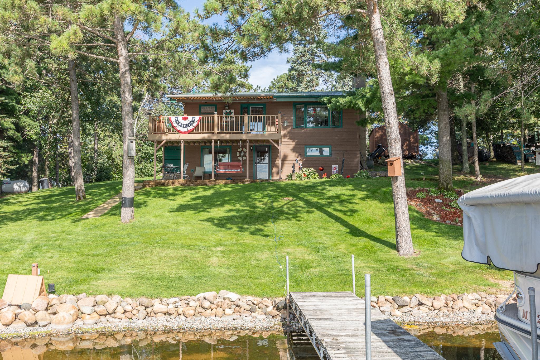 6613 S Point Drive Property Photo 5