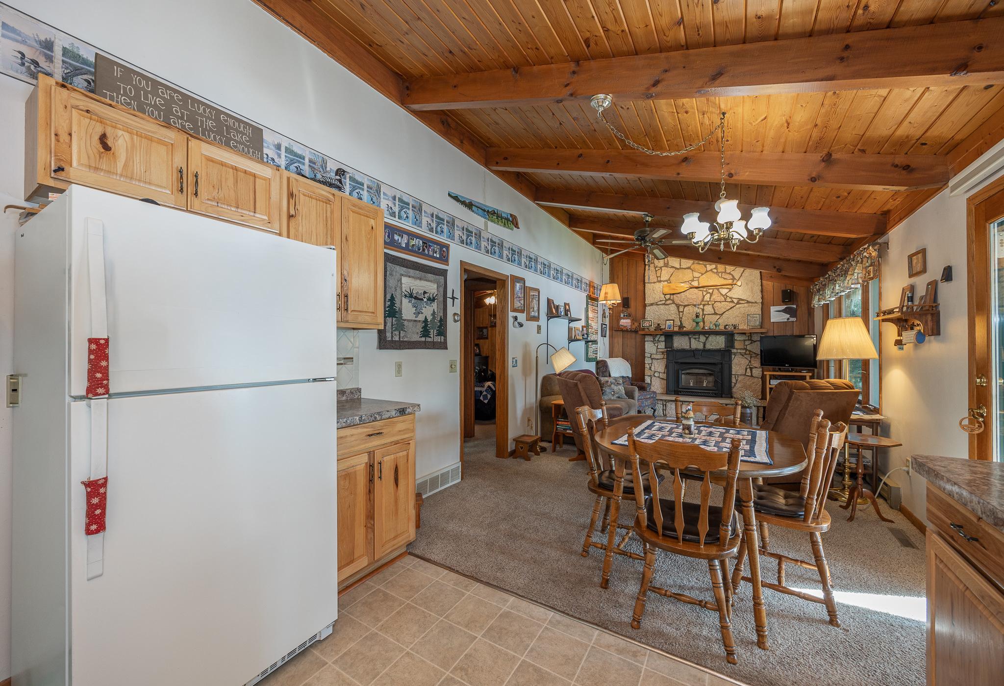 6613 S Point Drive Property Photo 12