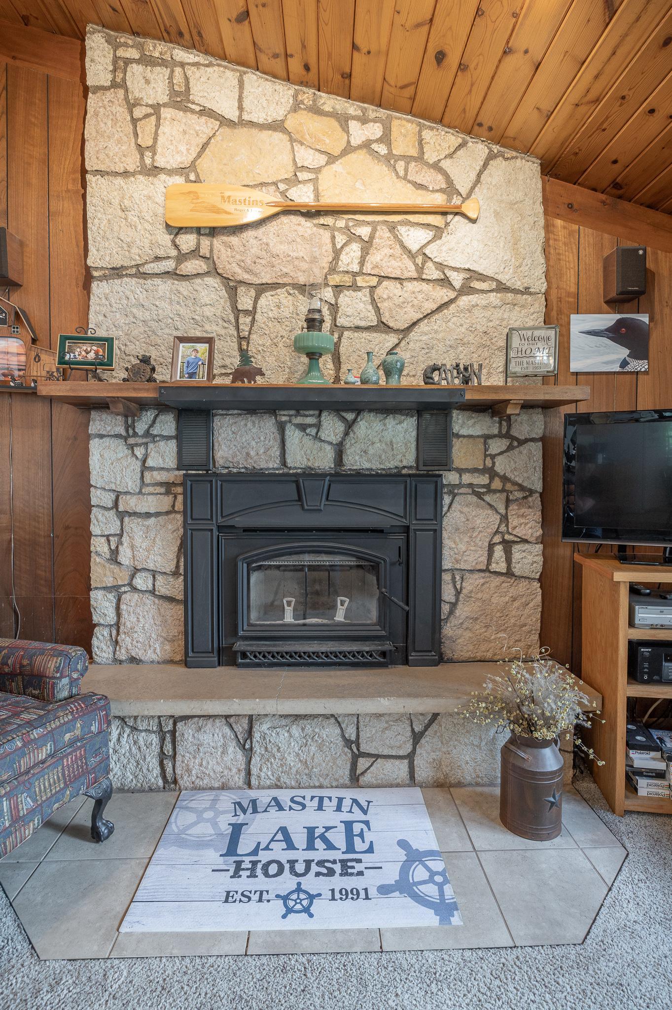 6613 S Point Drive Property Photo 14