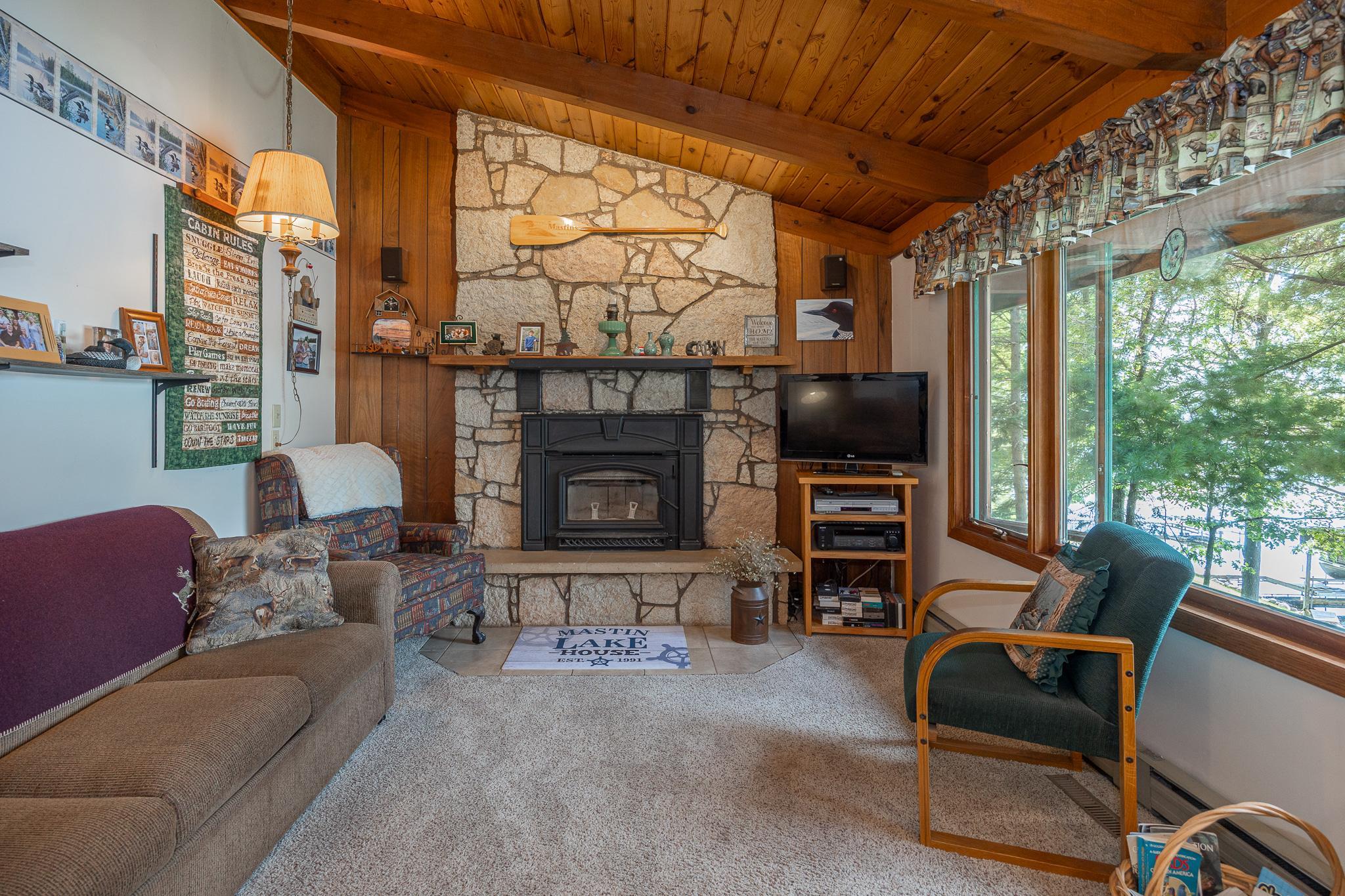 6613 S Point Drive Property Photo 15