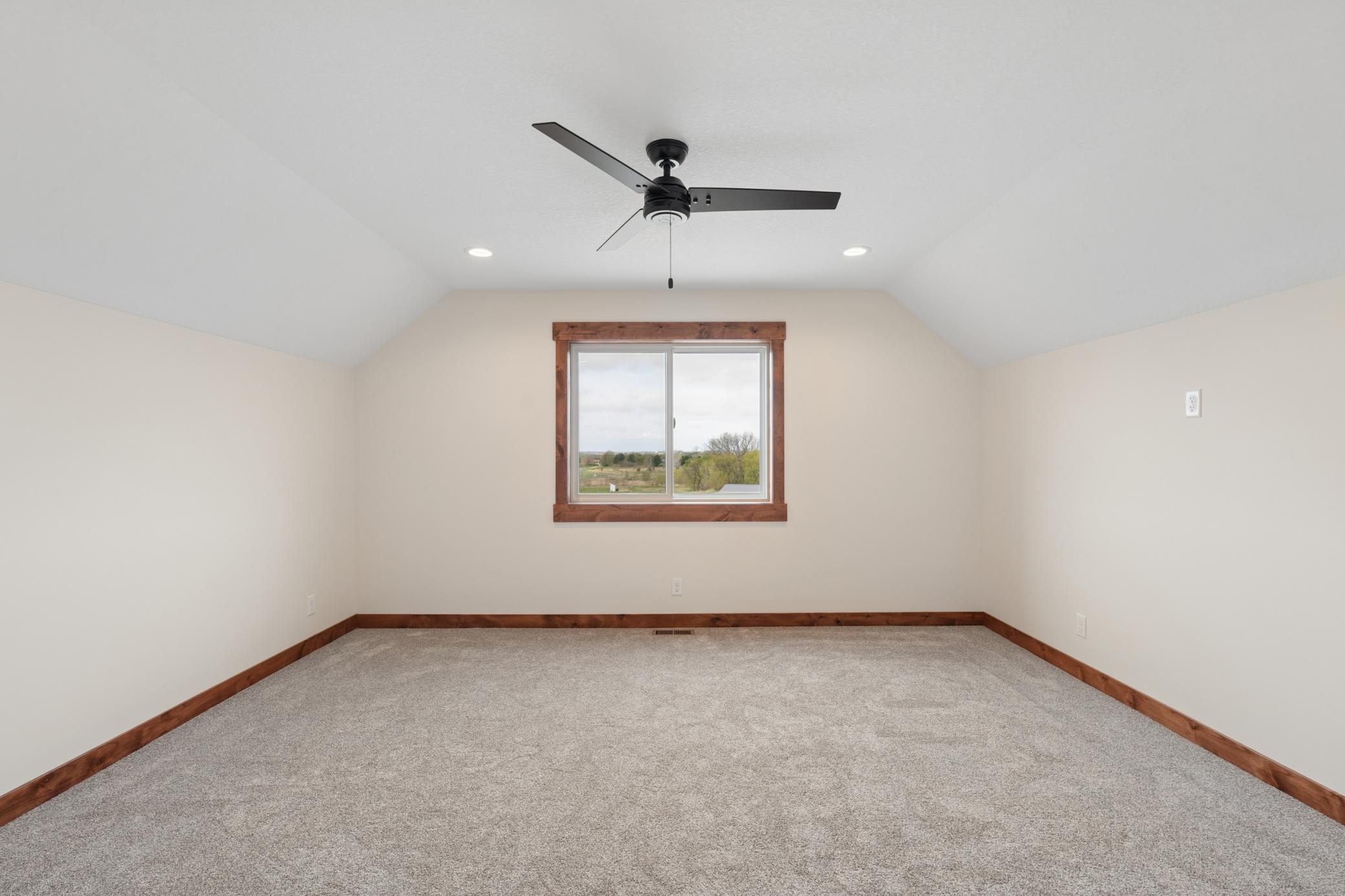 222 Eagle Ridge Drive Property Photo 18