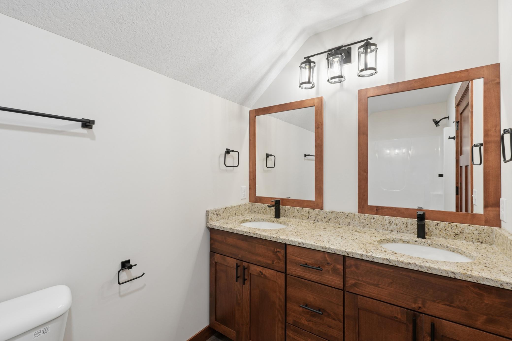 222 Eagle Ridge Drive Property Photo 24