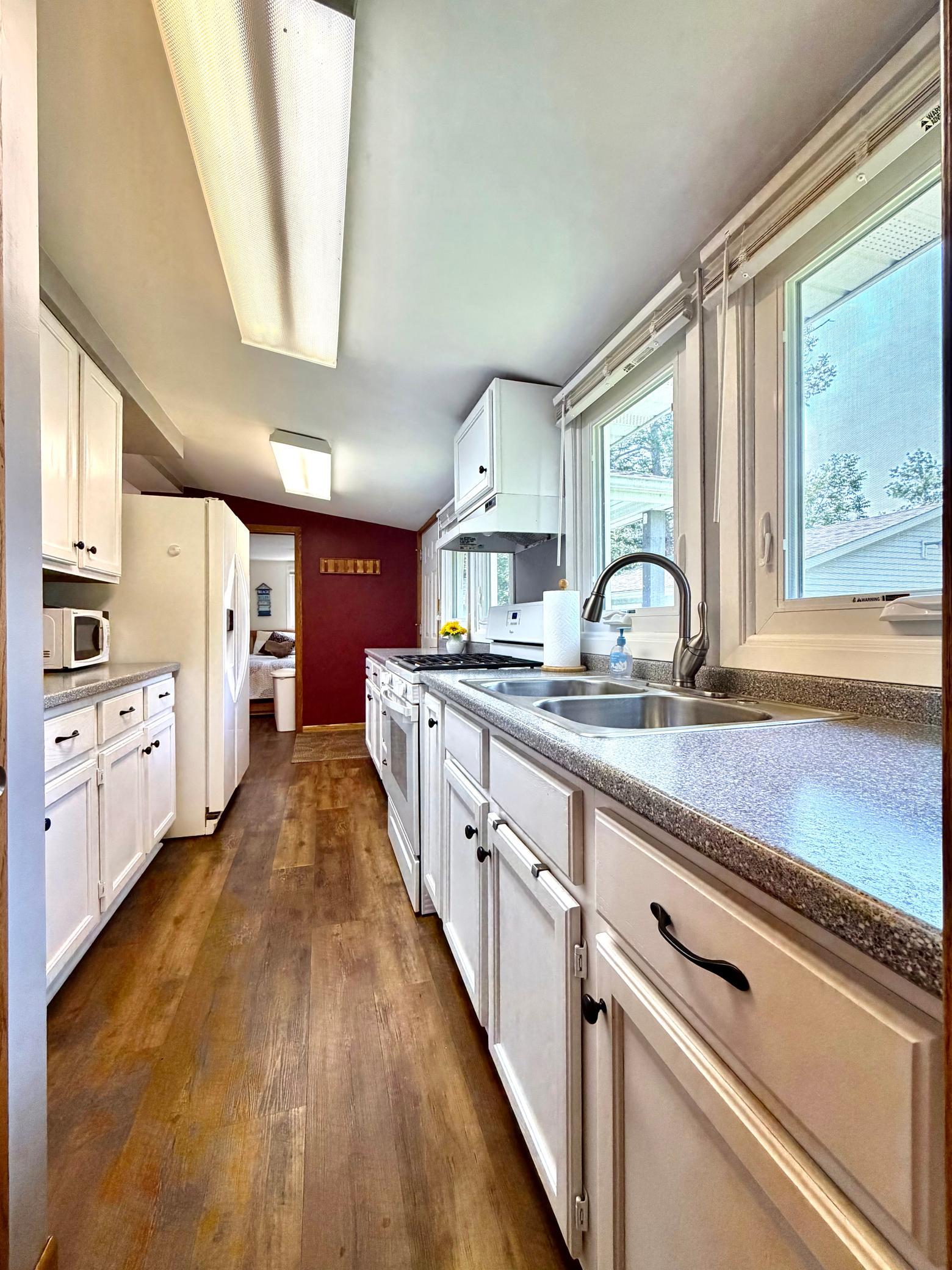 6520 Birchmont Drive Ne Property Photo 3