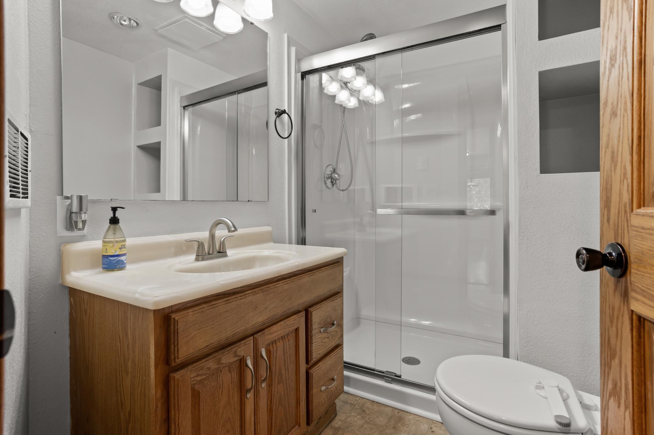 202 Park Street Property Photo 9