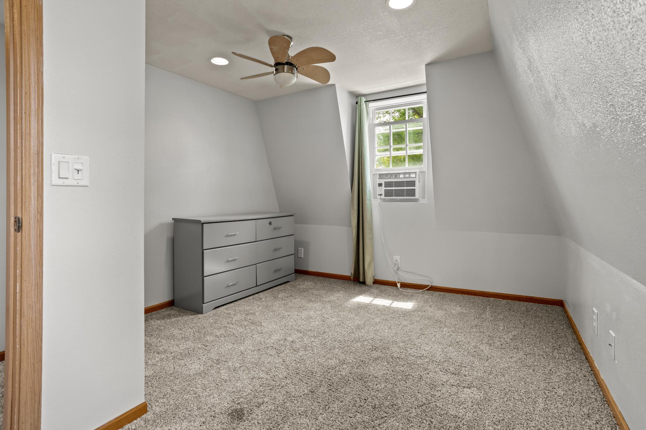 202 Park Street Property Photo 25