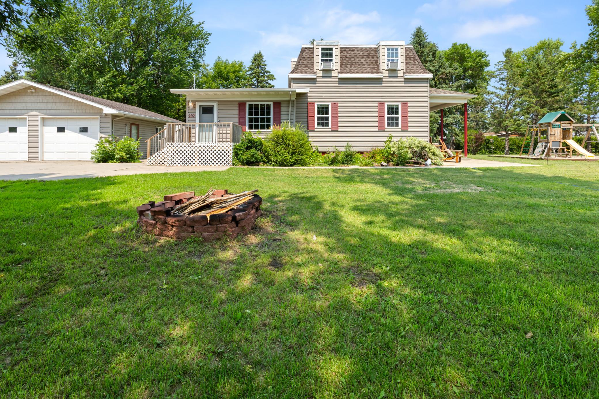 202 Park Street Property Photo 37