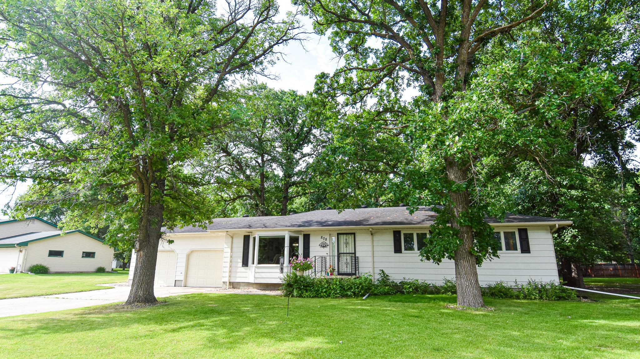 808 Alice Drive Property Photo 2
