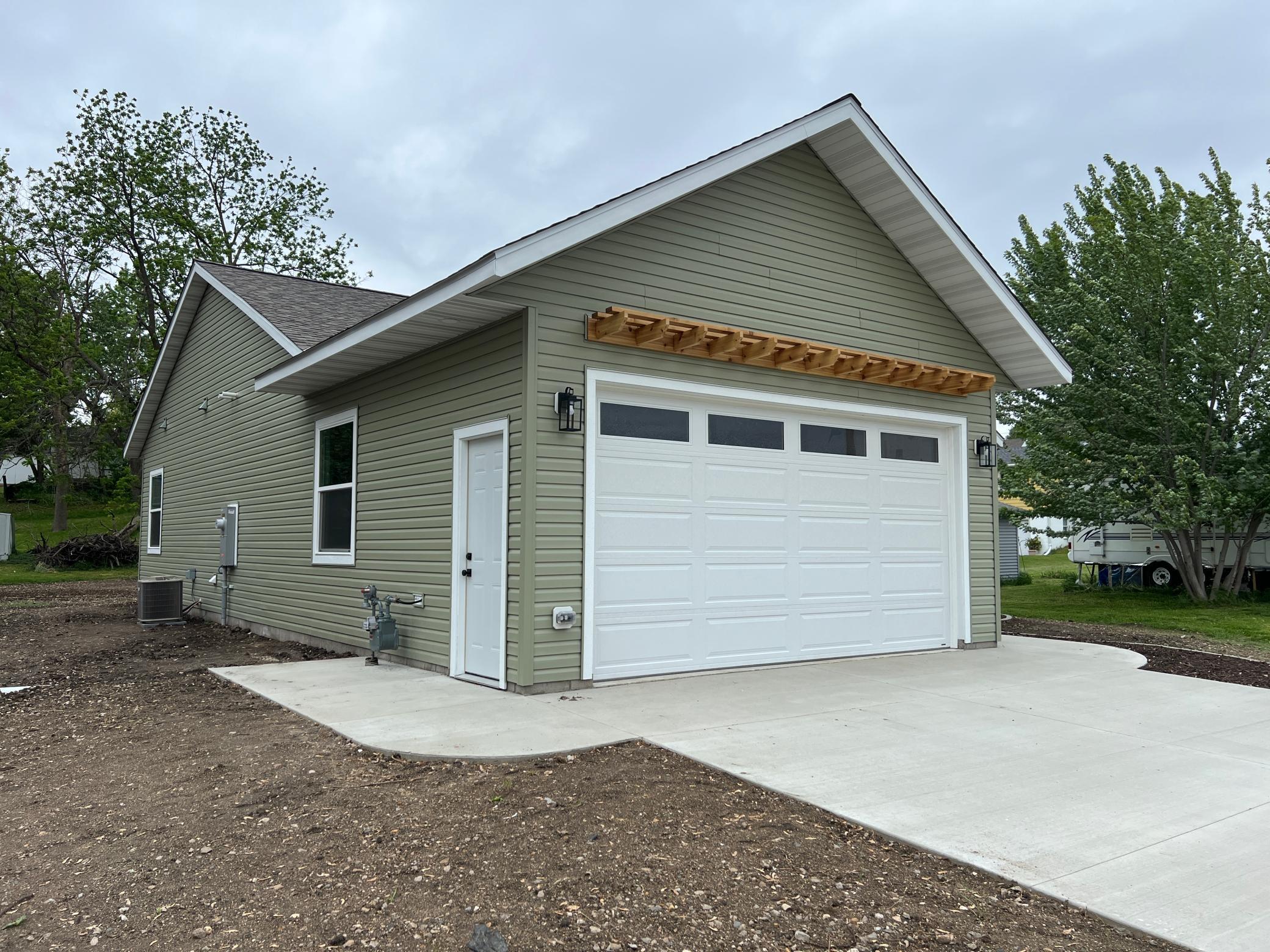 820 Spark Avenue Property Photo 4
