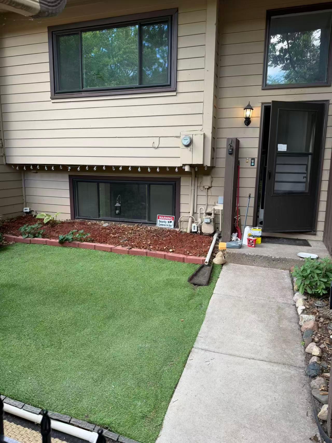306 W Eagle Lake Drive Property Photo 2