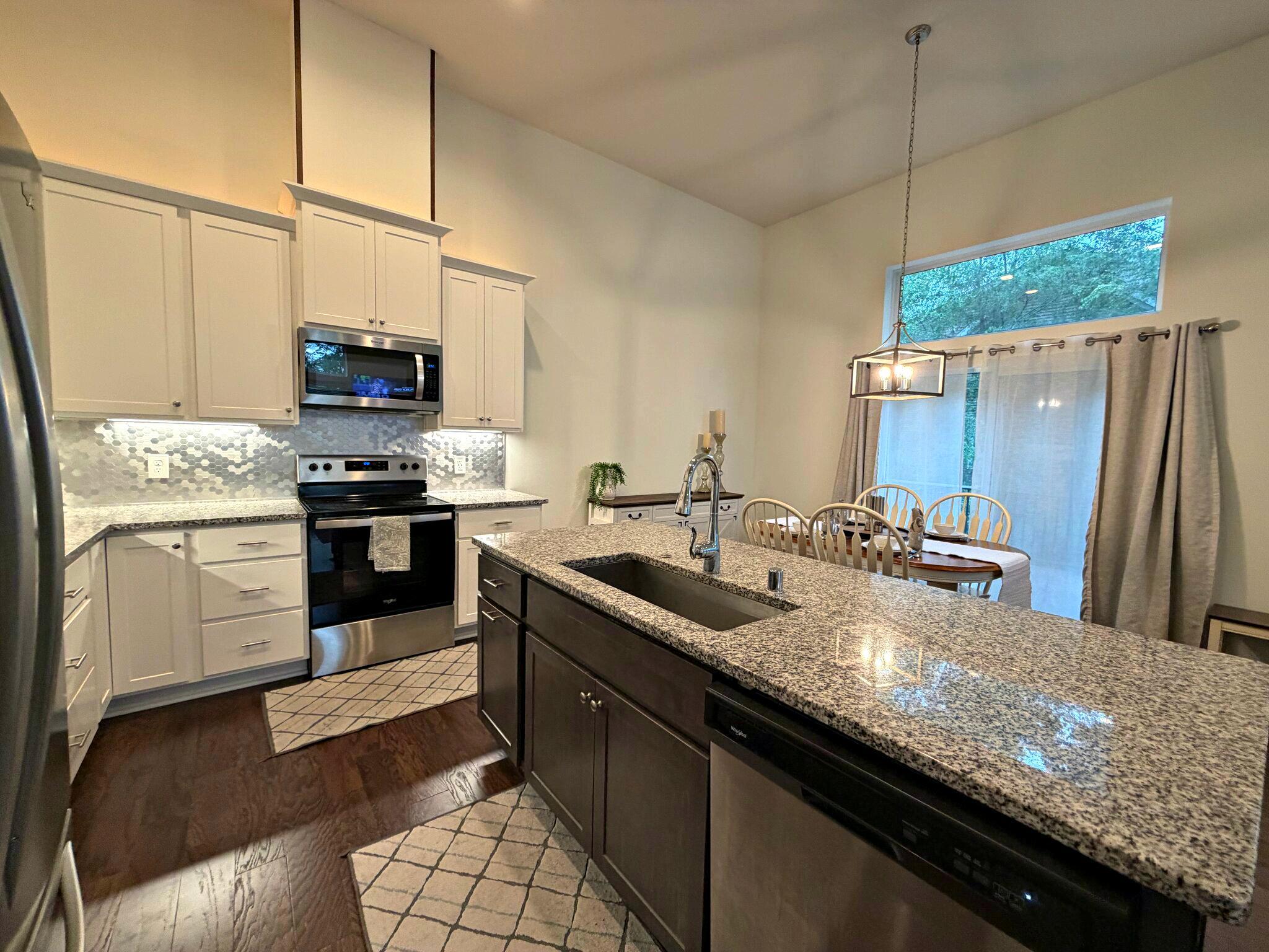 13349 Bronze Parkway Property Photo 6