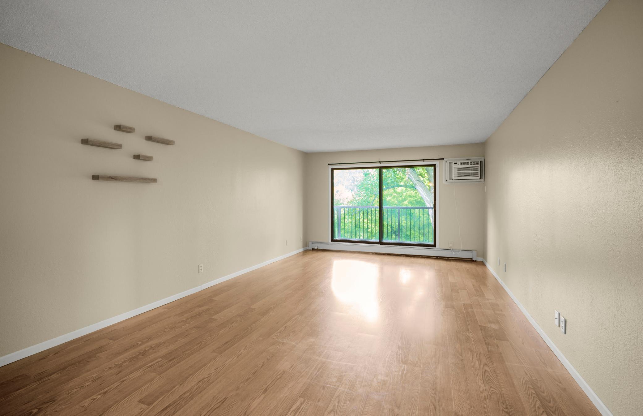 4 Pine Tree Drive 321 Property Photo 3