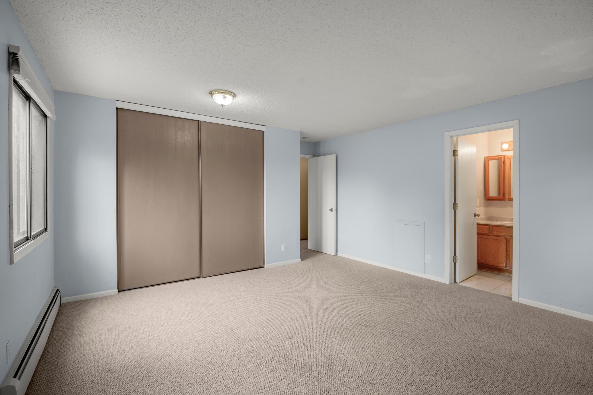 4 Pine Tree Drive 321 Property Photo 5