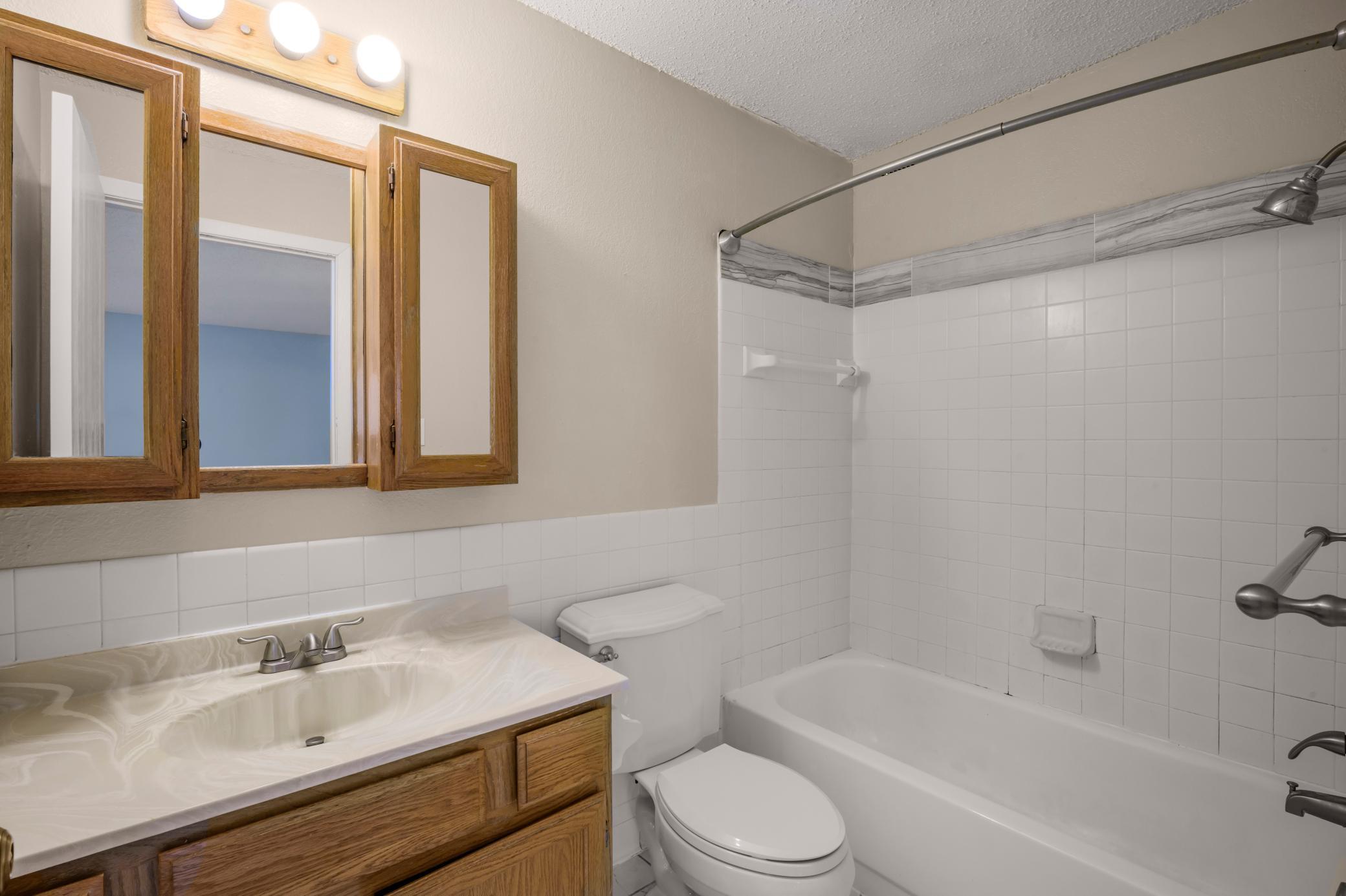 4 Pine Tree Drive 321 Property Photo 6
