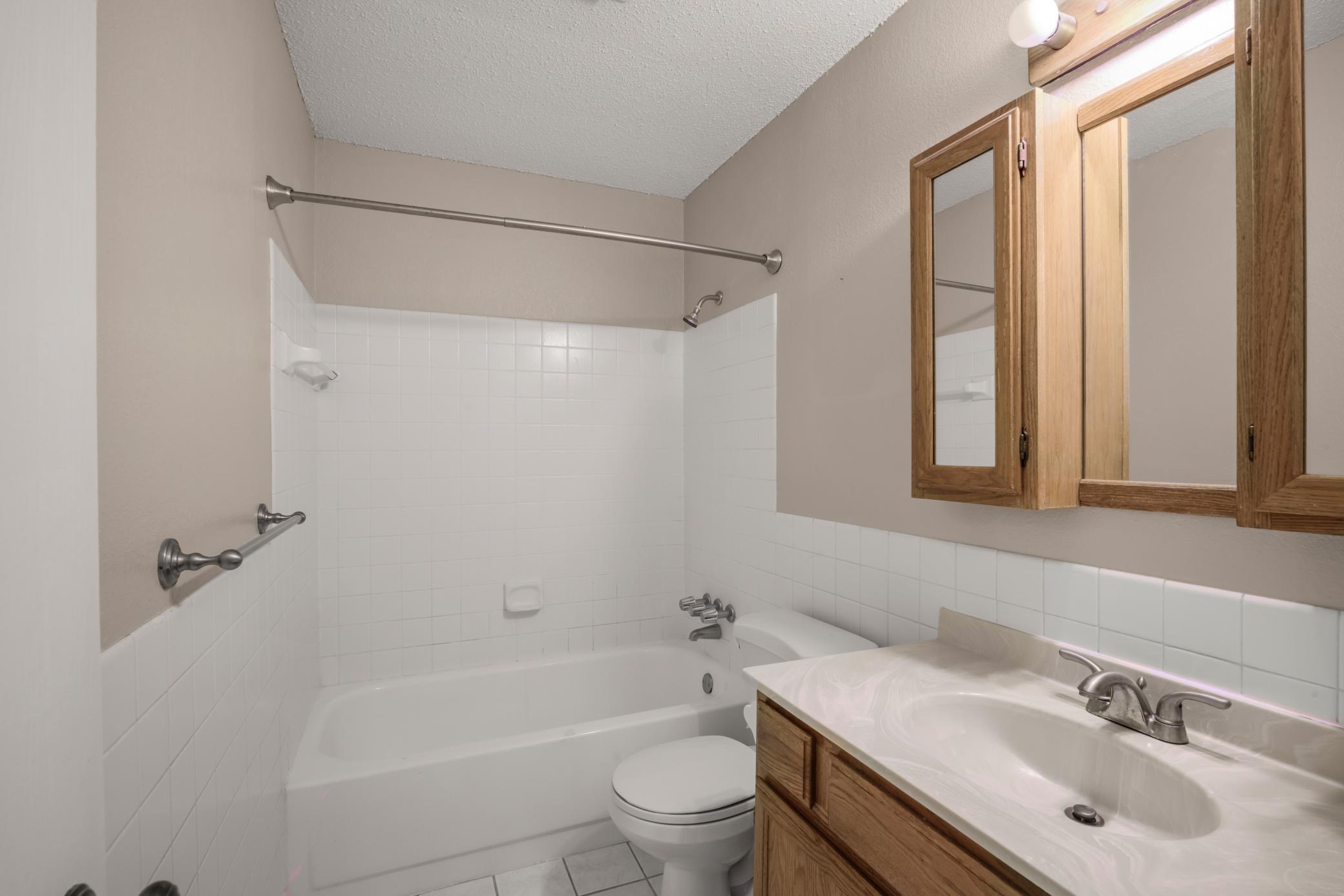 4 Pine Tree Drive 321 Property Photo 8