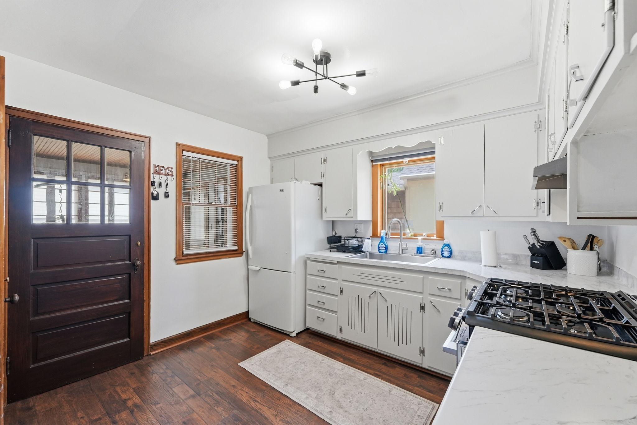 4223 Nokomis Avenue Property Photo 17