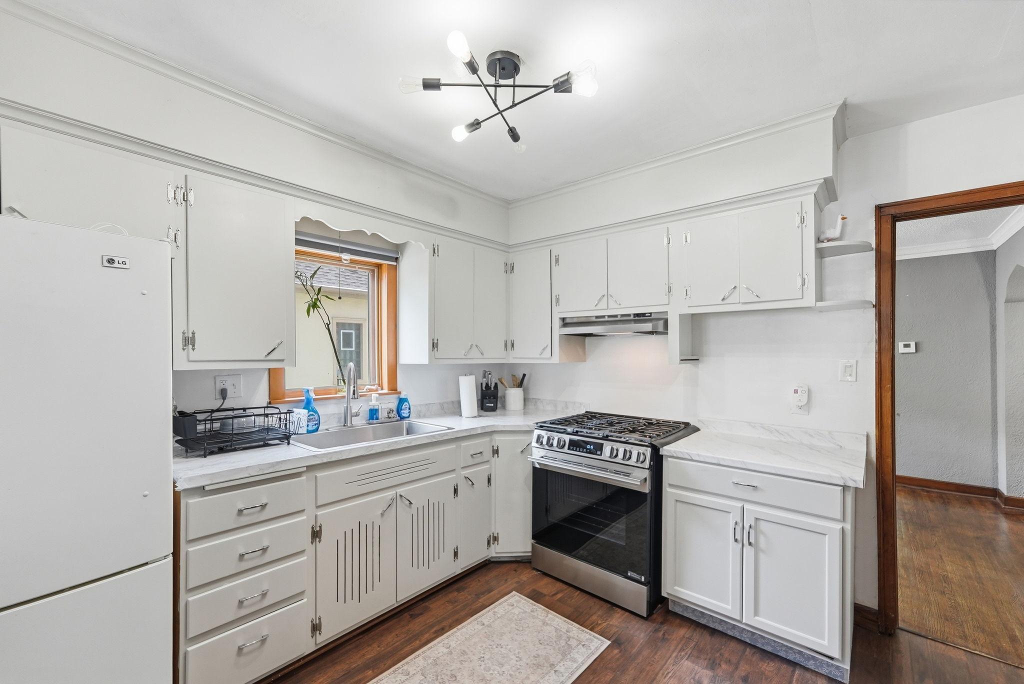 4223 Nokomis Avenue Property Photo 18