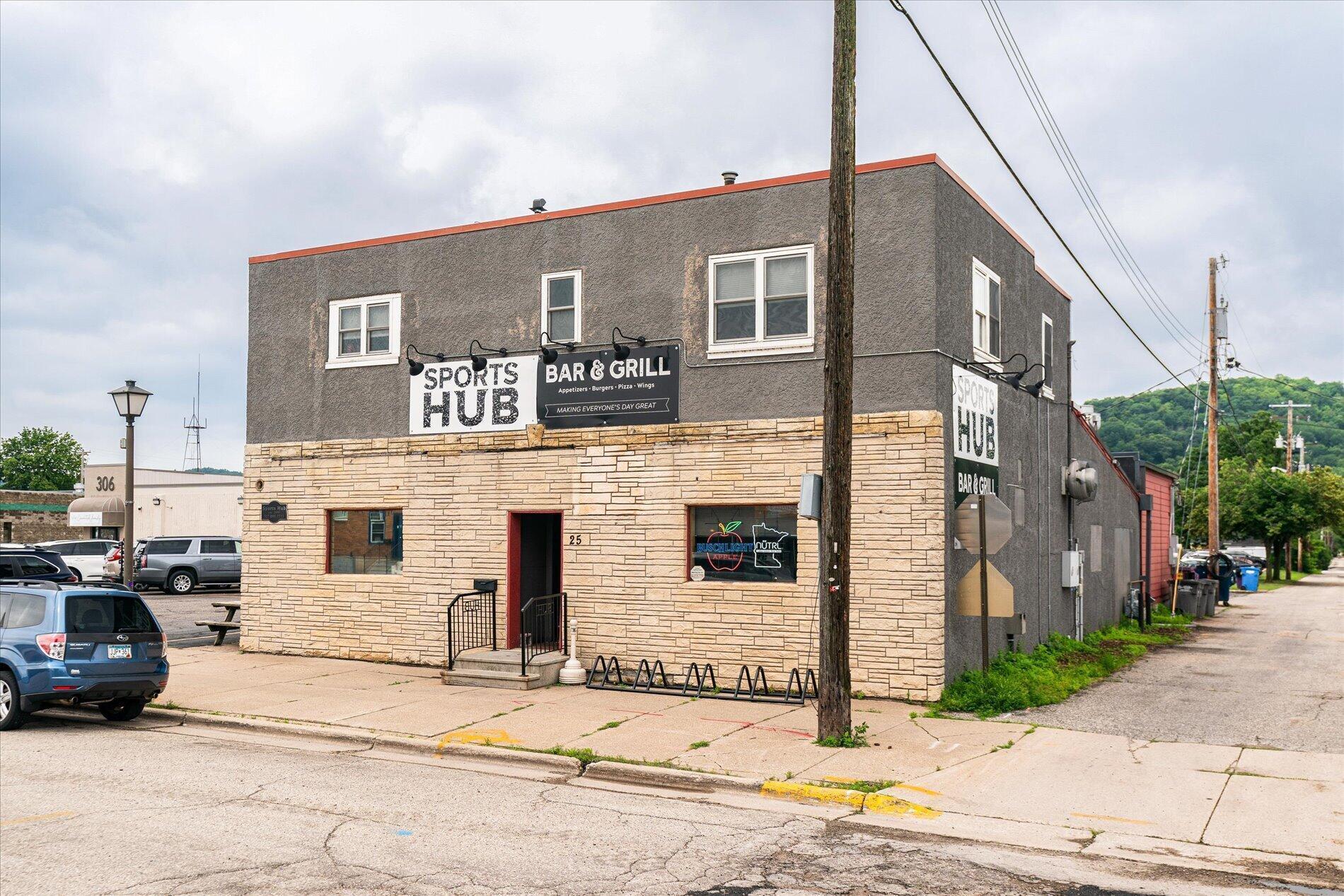25 N Walnut Street Property Photo 1