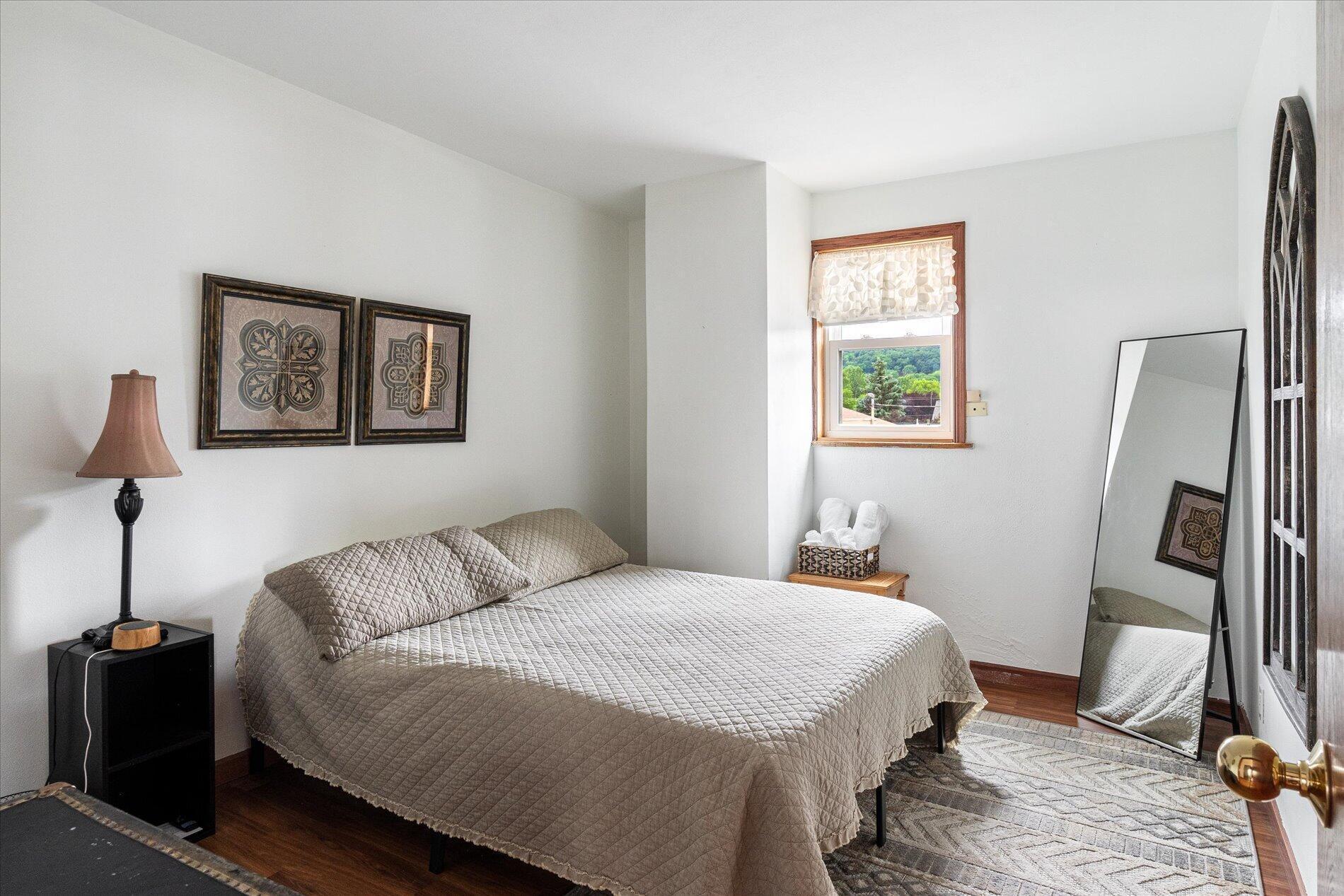 25 N Walnut Street Property Photo 11